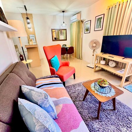Fully Furnished Apartment With Netflix And Wifi 바탕가스 외부 사진