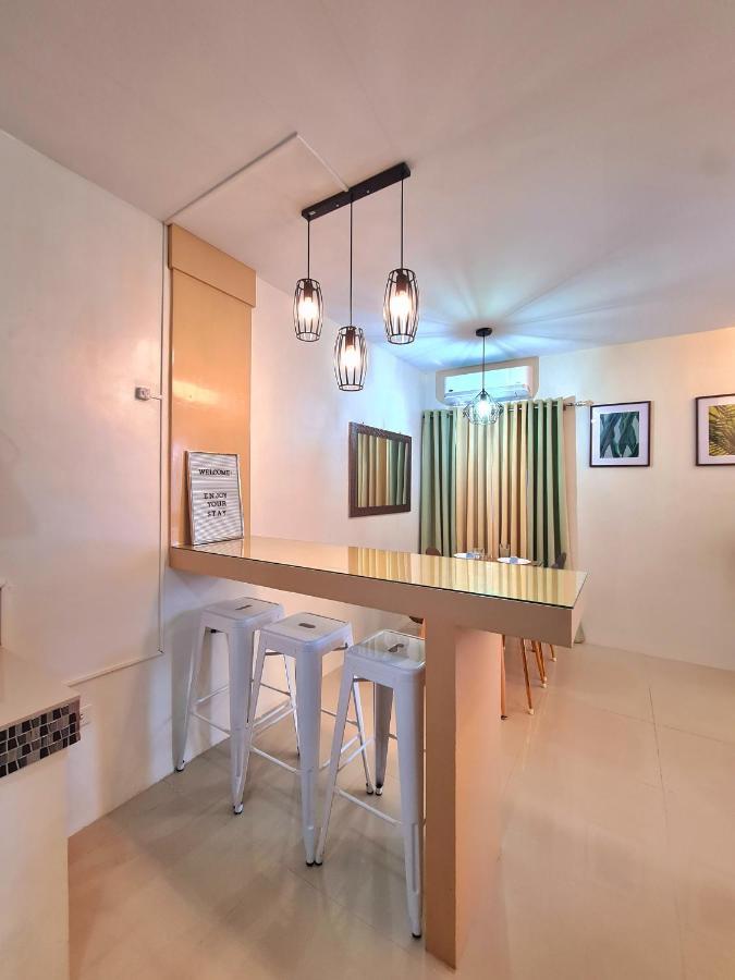Fully Furnished Apartment With Netflix And Wifi 바탕가스 외부 사진