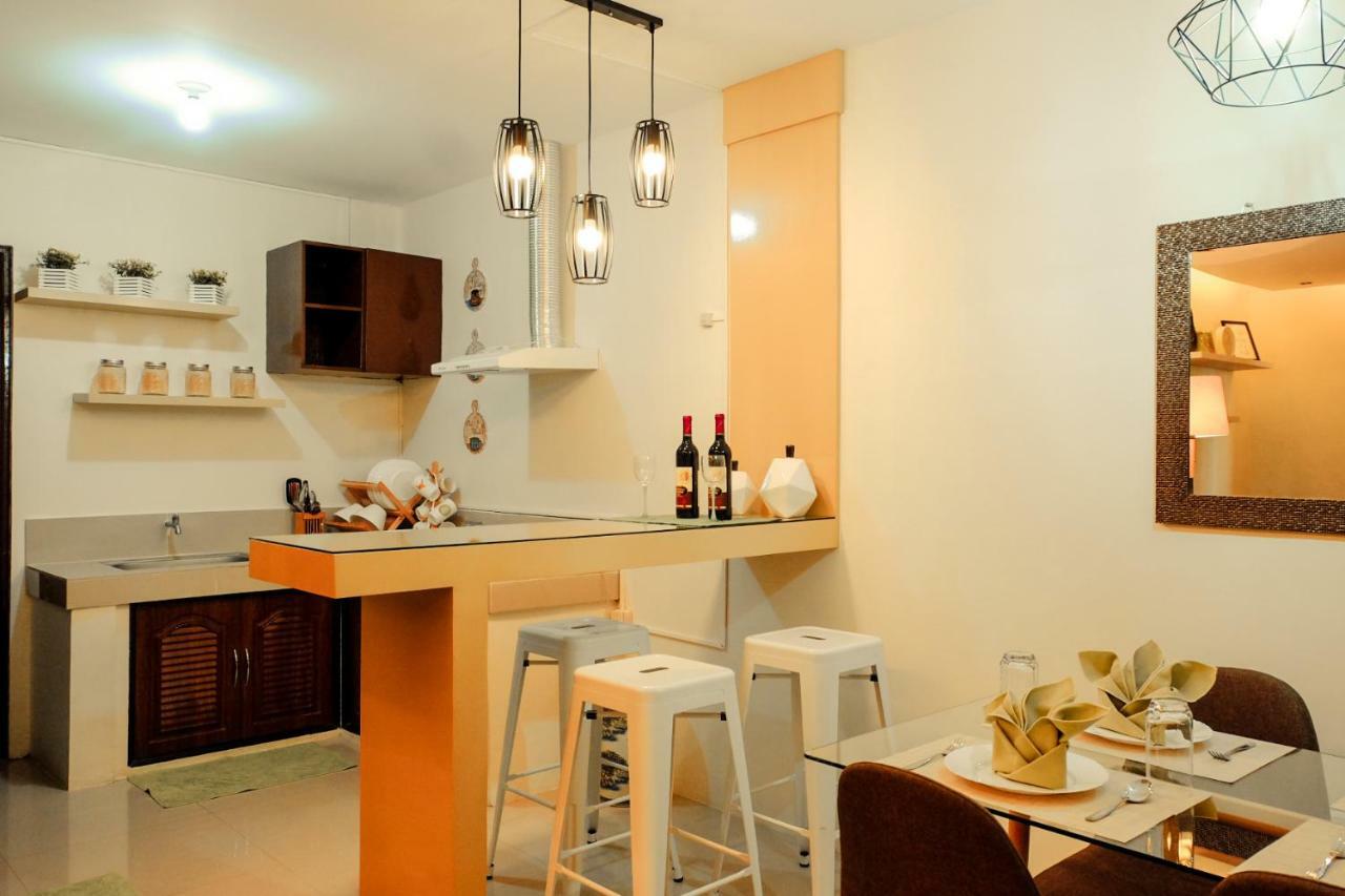Fully Furnished Apartment With Netflix And Wifi 바탕가스 외부 사진